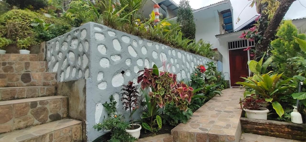 Bintang Bungalow Tour & Travel Kelimutu Kültér fotó