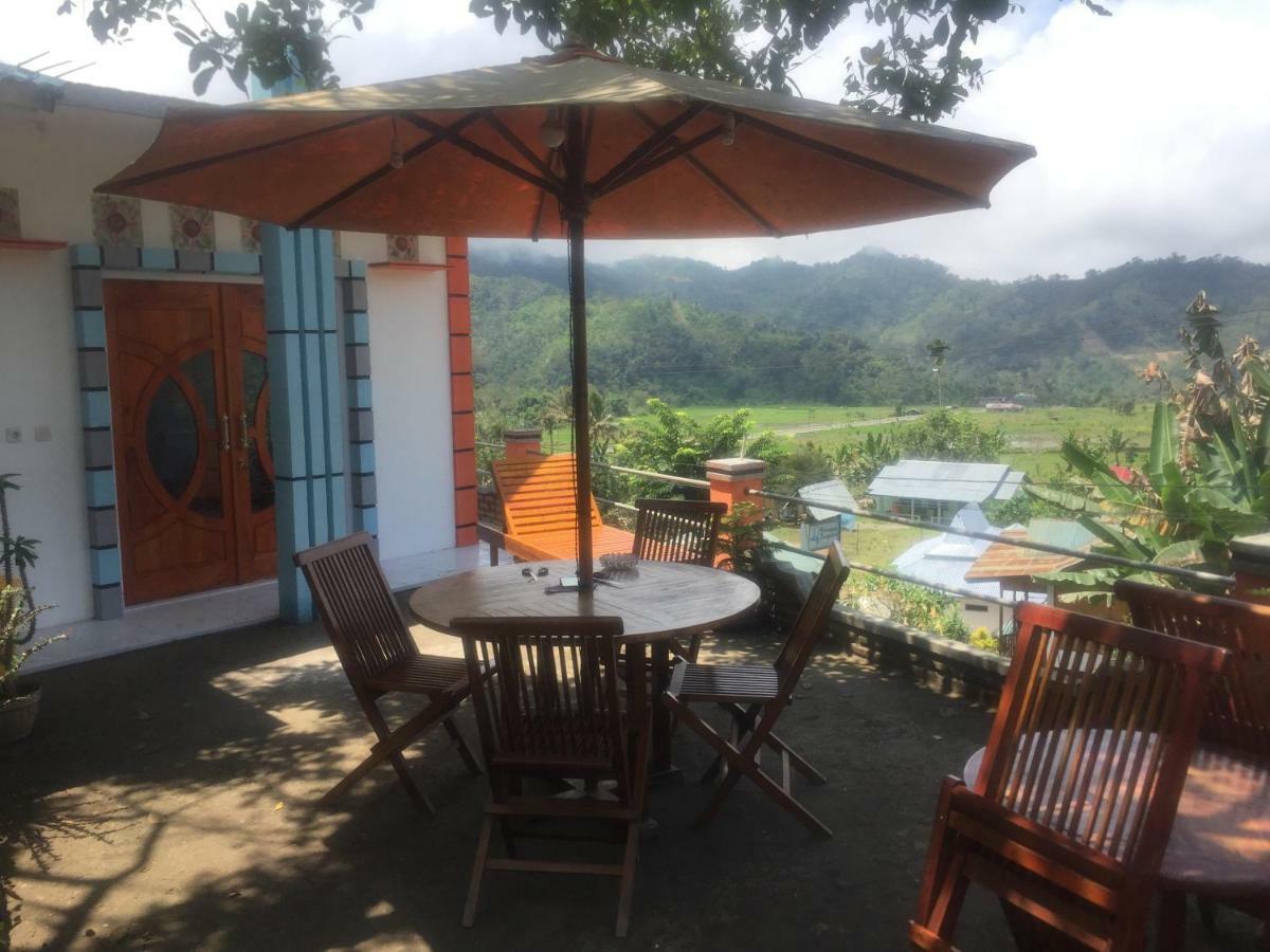Bintang Bungalow Tour & Travel Kelimutu Kültér fotó